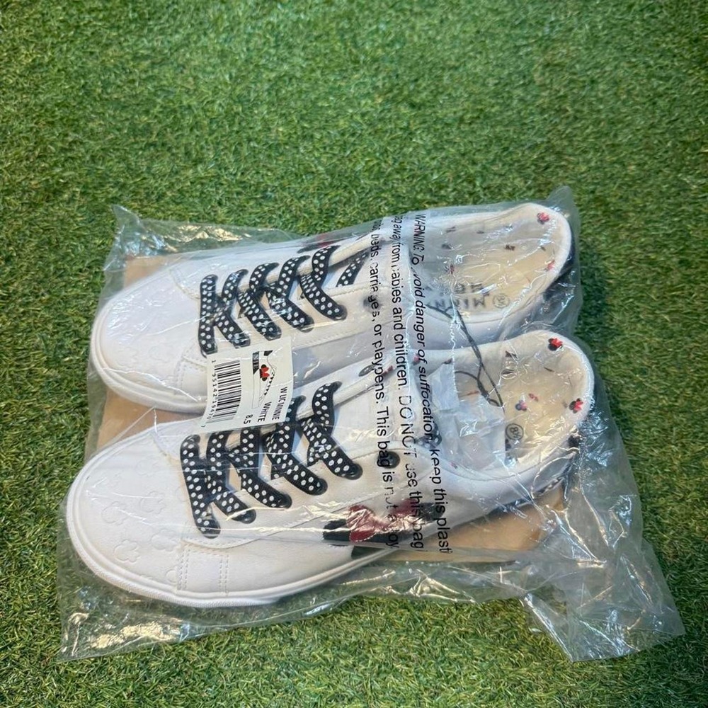 Disney Minnie Mouse White Sneakers – Women's 8.5